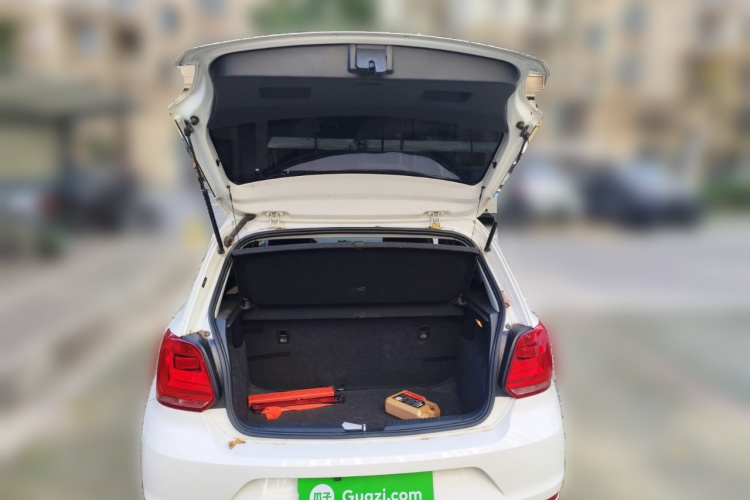 大众 Polo 2016款 1.4L 手动风尚型中控内饰23