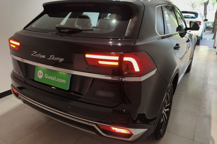 众泰 大迈X7 2017款 上进版 1.5T 手动庐山型车身外观7