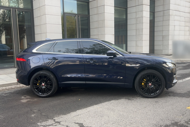捷豹F-PACE 2016款 3.0 SC 四驱R-Sport运动版车身外观6002