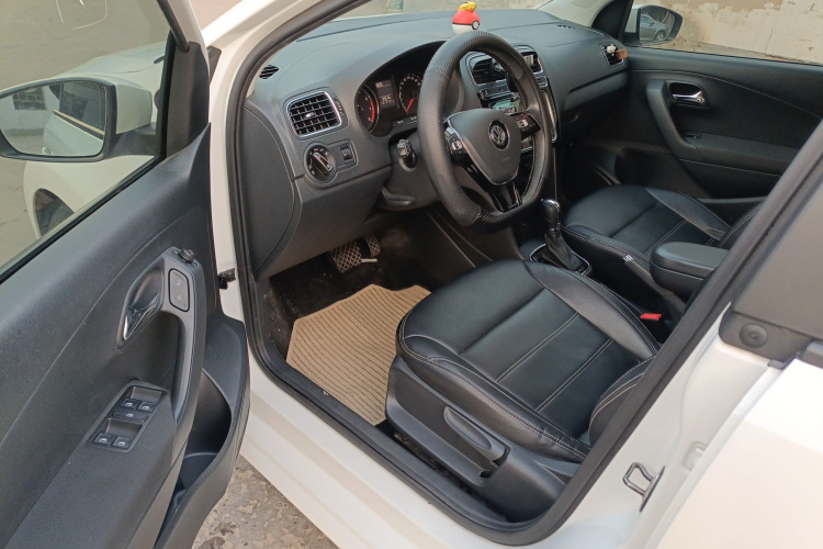 大众 Polo 2018款 1.5L 自动安享型中控内饰7003