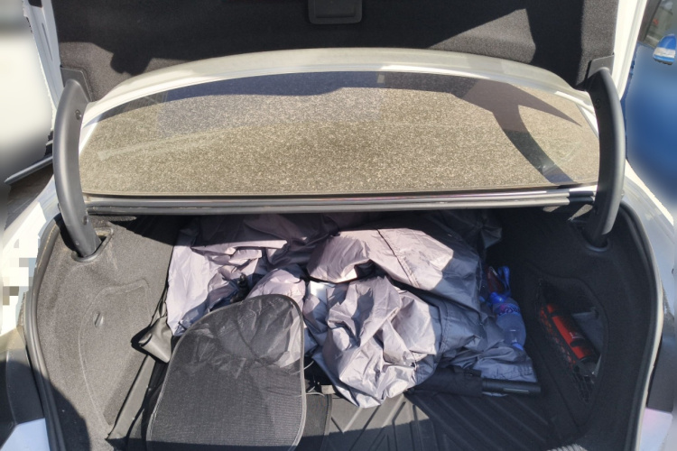 奥迪A4L 2019款 40 TFSI 进取型 国V中控内饰23