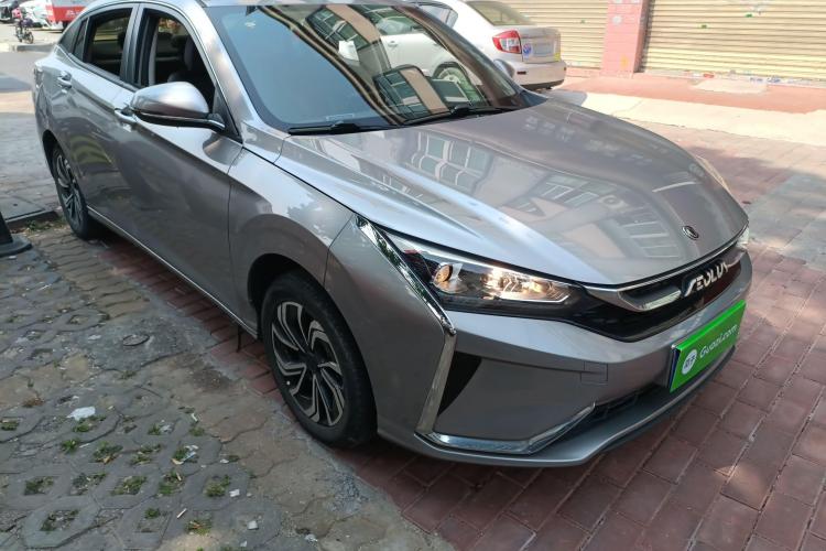 东风风神 奕炫 2021款 230T 自动荣耀版车身外观3