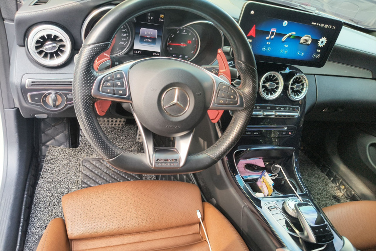 奔驰C级(进口) 2017款 改款 C 200 轿跑版中控内饰13