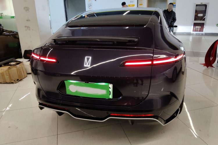 阿维塔12 2023款 700 三激光后驱奢享版车身外观6002