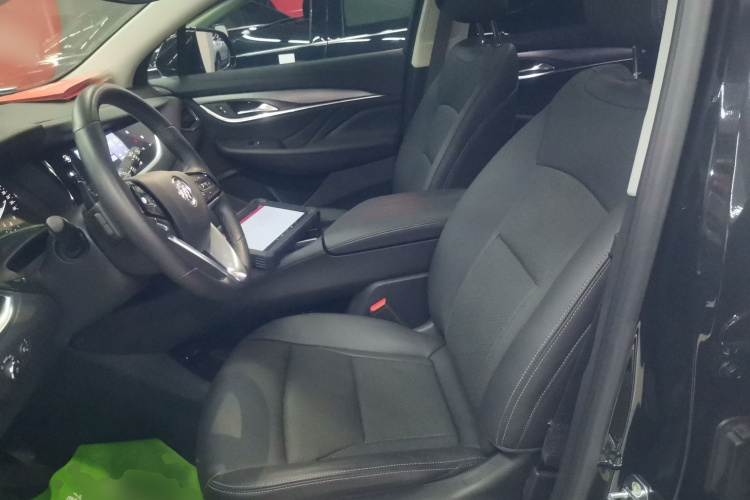 别克 昂科旗 2022款 652T 两驱尊贵型 7座中控内饰19