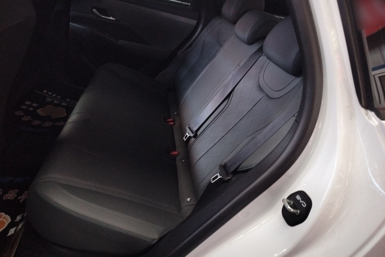 比亚迪 秦PLUS 2025款 DM-i 智驾版 55KM领先型中控内饰21