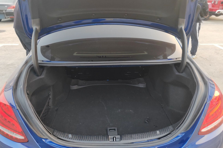 奔驰C级 2017款 改款 C 200 L 运动版机舱底盘23