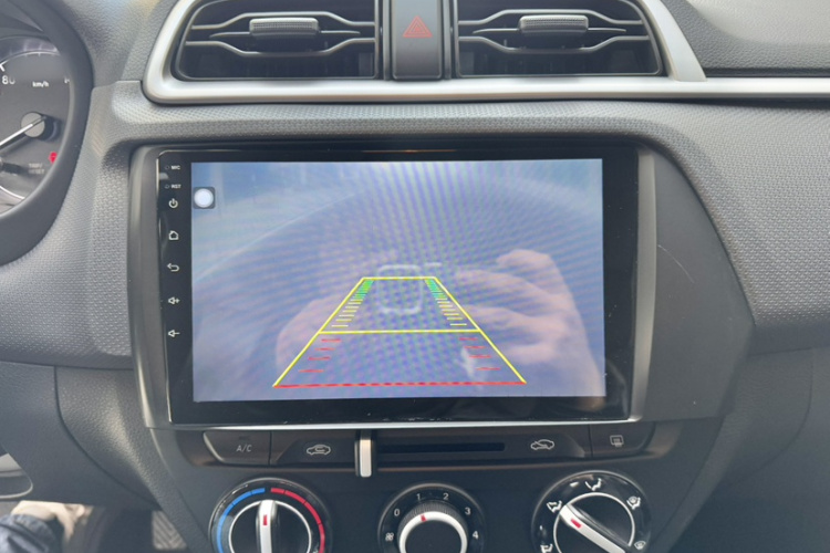 现代 瑞纳 2020款 1.4L 手动GL焕新版局部细节16