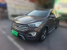 现代 格越 2013款 2.2T 7座四驱旗舰版