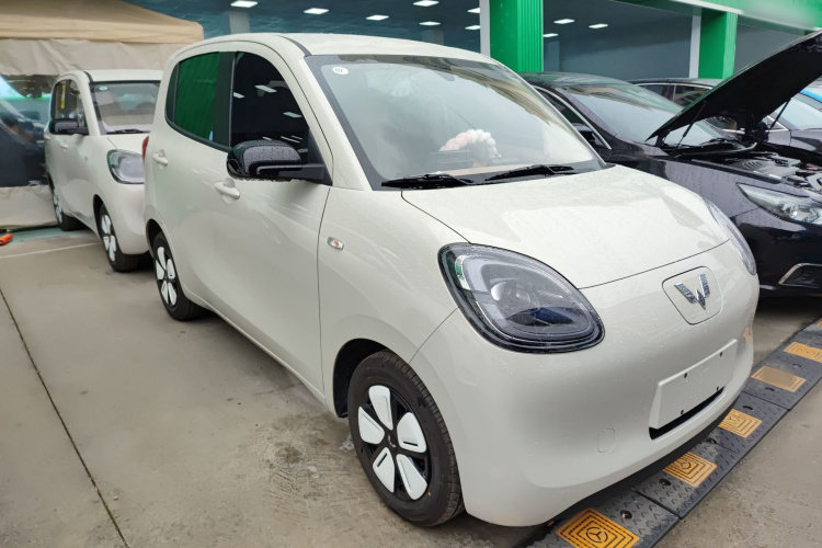 五菱汽车 宏光MINIEV 2025款 四门版 进阶款车身外观6002