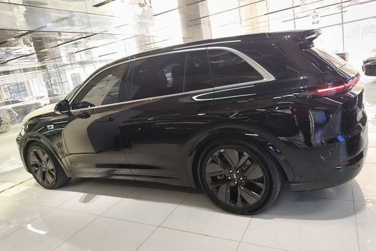 理想汽车 理想L7 2024款 MAX车身外观4