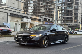 本田 雅阁 2022款 260TURBO 幻夜·尊贵版