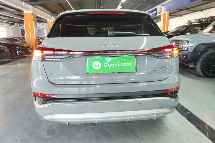 奥迪Q4 e-tron 2024款 40 e-tron 创境版车身外观6