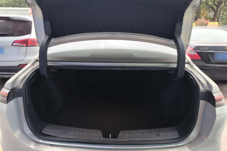 埃安 AION S MAX 2024款 70 星耀版机舱底盘23