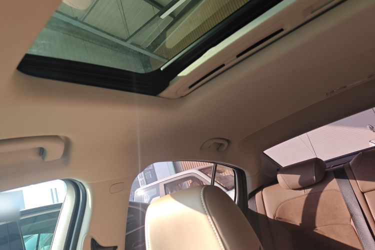 别克 君威 2019款 改款 20T 豪华型 国VI中控内饰22