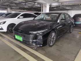 奔腾B70 2024款 龙腾版 1.5T 领创型