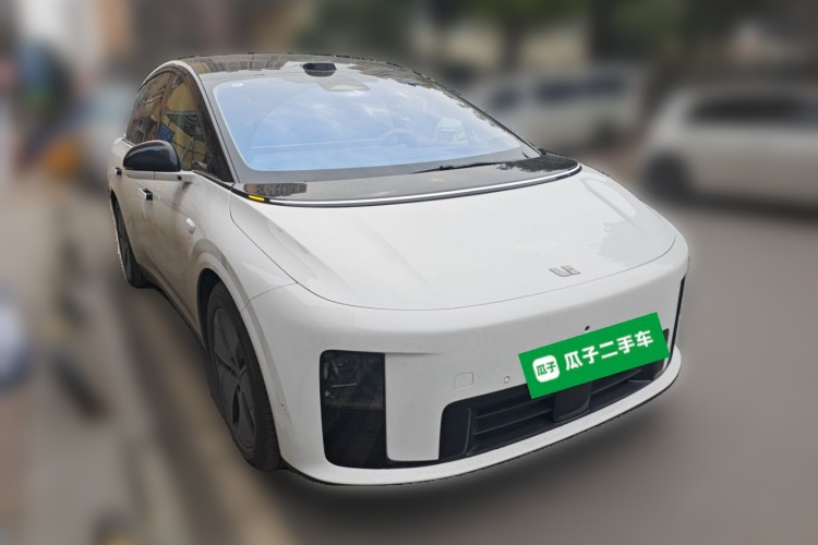 理想汽车 理想i8 2025款 标准版车身外观3