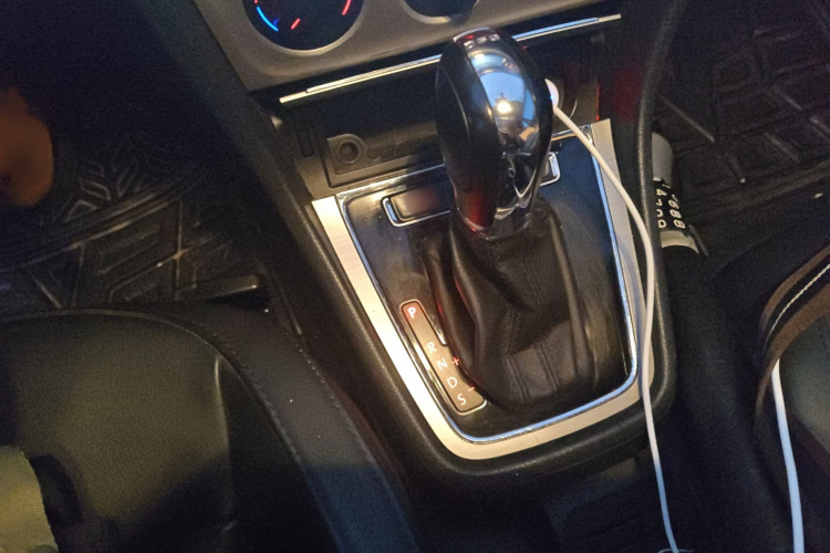 大众 朗逸 2014款 1.4TSI DSG蓝驱技术版局部细节18