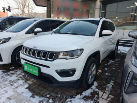 Jeep 指南者 2020款 220T 自动精英版