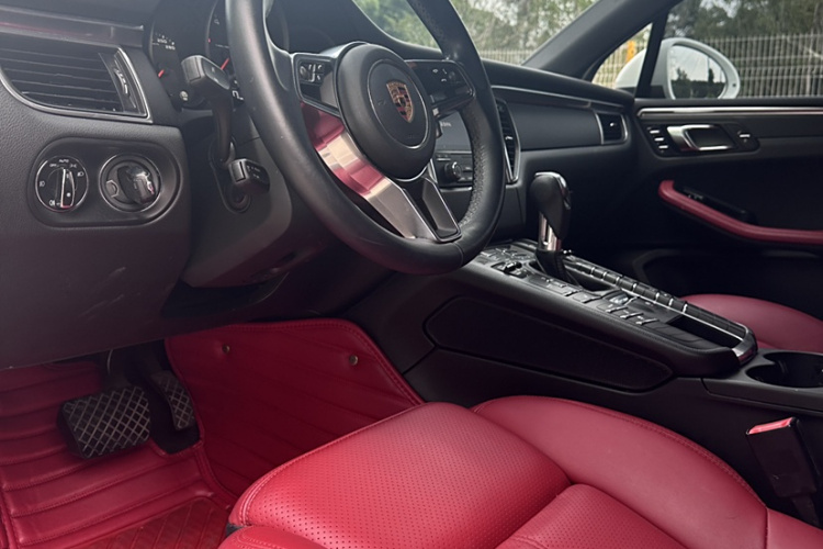 保时捷 2017款  Macan 2.0T中控内饰7002