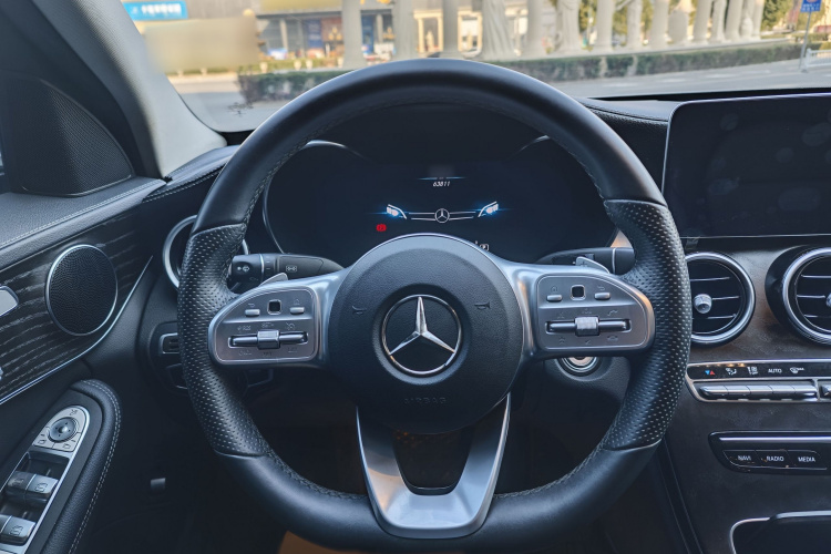 奔驰C级 2021款 C 260 L 运动版中控内饰7002