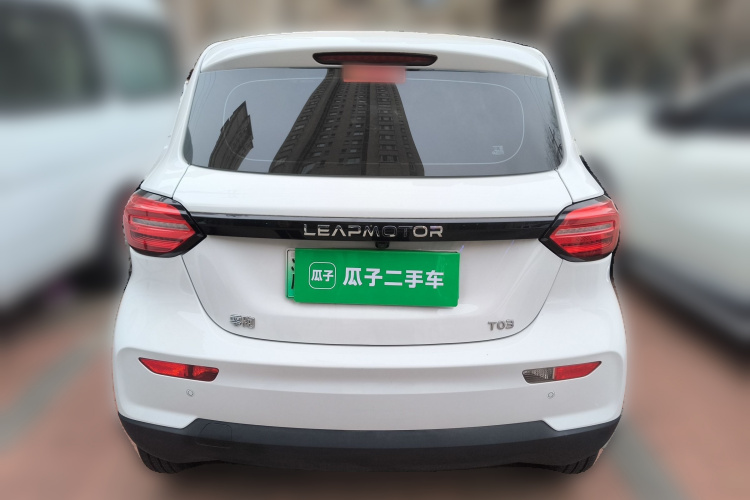 零跑汽车 零跑T03 2023款 310轻享版车身外观6