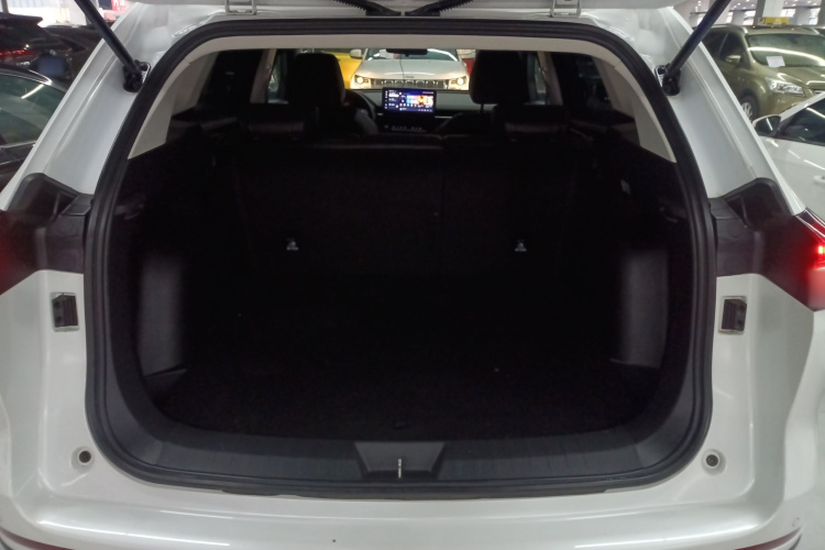 哈弗H6 2023款 国潮版 1.5T 自动都市版机舱底盘23