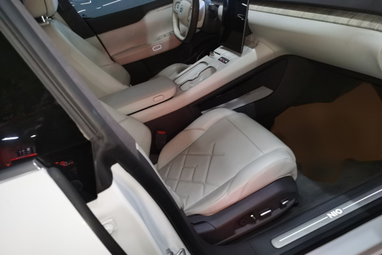 蔚来ET7 2022款 100kWh 首发版局部细节41