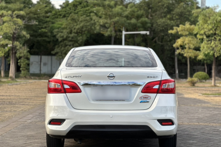 日产 轩逸 2016款 1.6XL  CVT尊享版车身外观6001