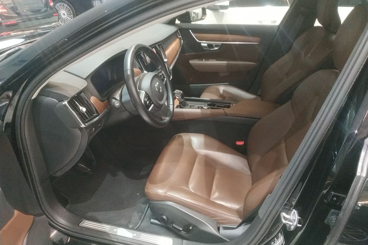 沃尔沃S90 2020款 T5 智逸豪华版中控内饰19