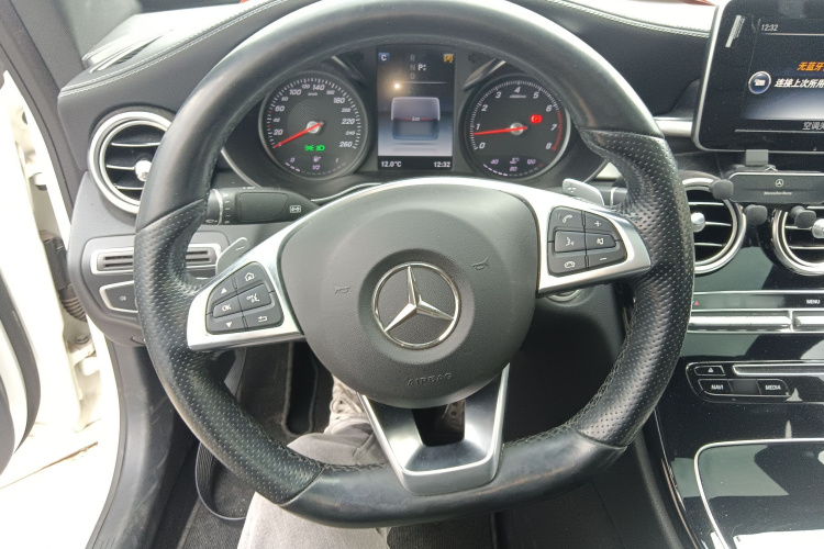 奔驰C级(进口) 2017款 C 200 4MATIC 轿跑版局部细节13