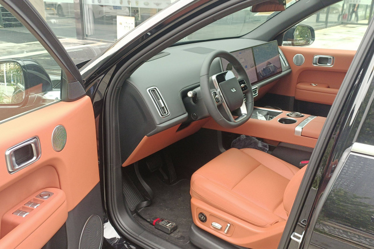 理想汽车 理想L6 2025款 Pro 智能焕新版中控内饰7003