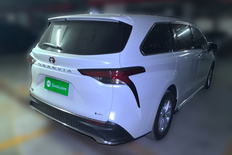 丰田 格瑞维亚 2026款 2.5L混动 舒适版车身外观7