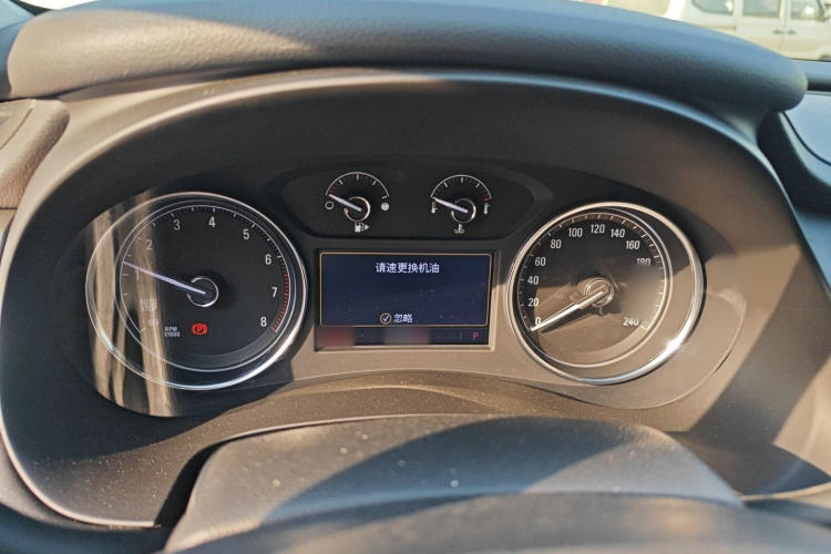 别克 君越 2022款 652T 豪华型局部细节14