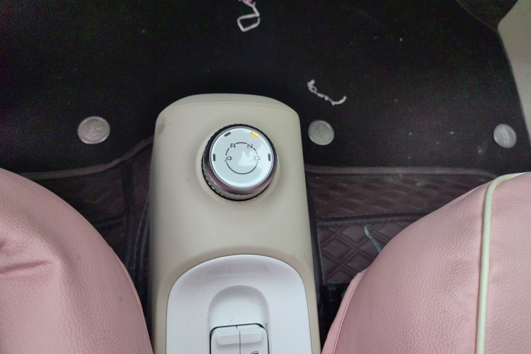 五菱汽车 宏光MINIEV 2024款 第三代 215km 青春版局部细节18