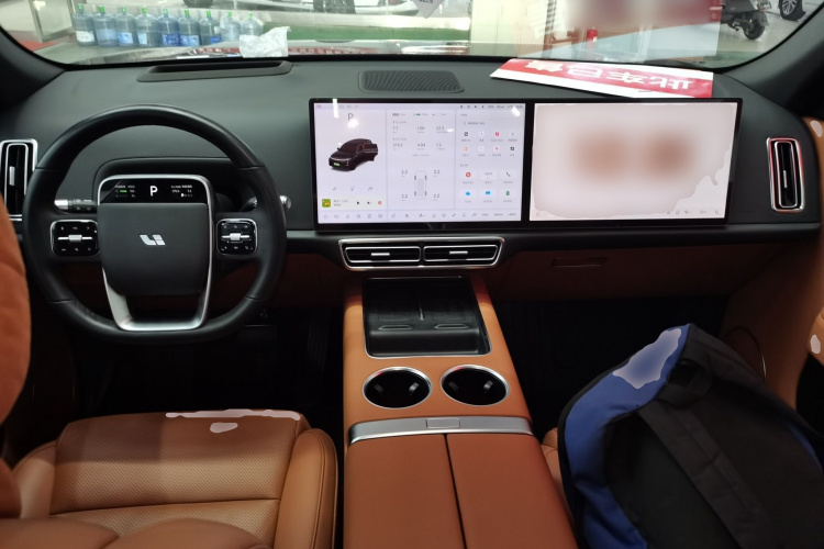 理想汽车 理想L7 2023款 Air中控内饰12