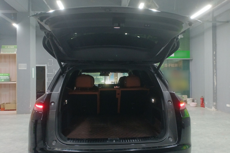 理想汽车 理想L7 2023款 Pro机舱底盘23