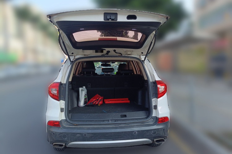 比亚迪 宋新能源 2017款 宋DM 1.5TID 全时四驱豪华型局部细节23