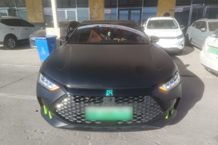 比亚迪 汉 2022款 DM-i 121KM 尊享型车身外观2