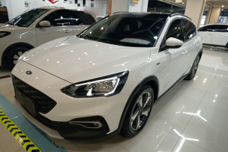 福特 福克斯Active 2020款 EcoBoost 180 自动劲潮型