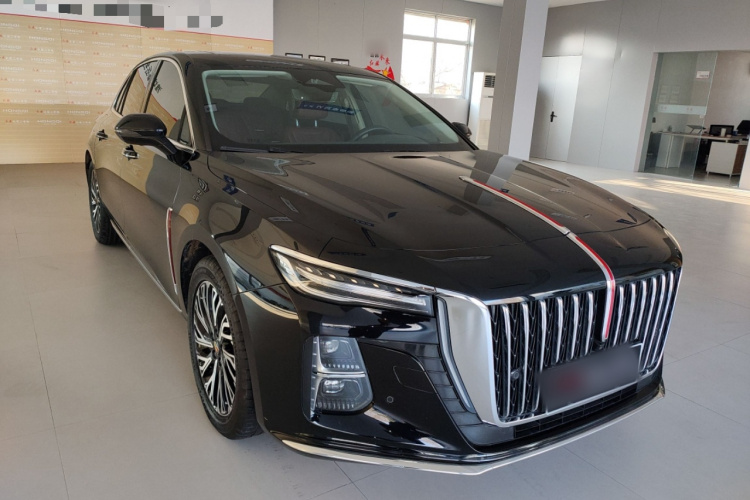 红旗H5 2024款 2.0T 自动智联旗畅版车身外观3