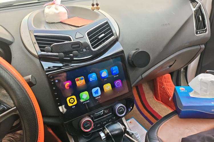 海马S5 2015款 1.5T CVT旗舰型局部细节16