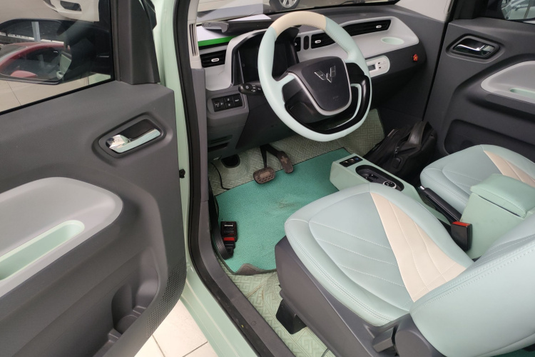 五菱汽车 宏光MINIEV 2021款 马卡龙臻享款 磷酸铁锂中控内饰7003