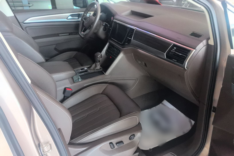 大众 威然 2020款 330TSI 豪华版局部细节41