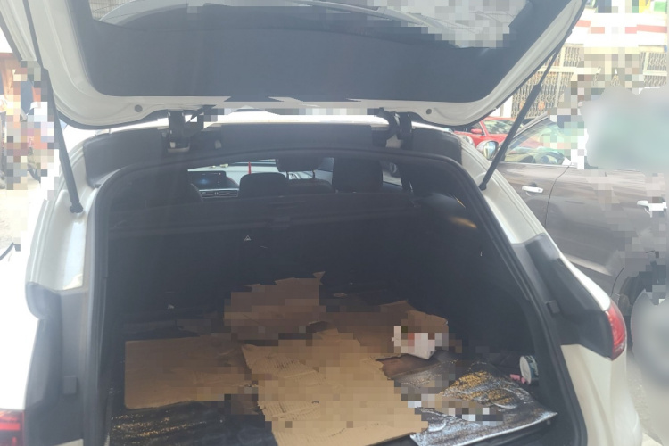 奔驰EQC 2022款 EQC 350 4MATIC局部细节23