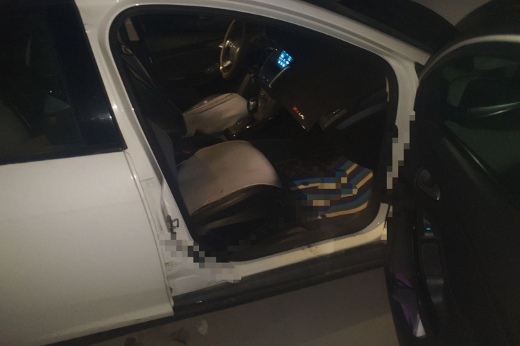 福特 福克斯 2012款 两厢 1.6L 自动风尚型局部细节9005