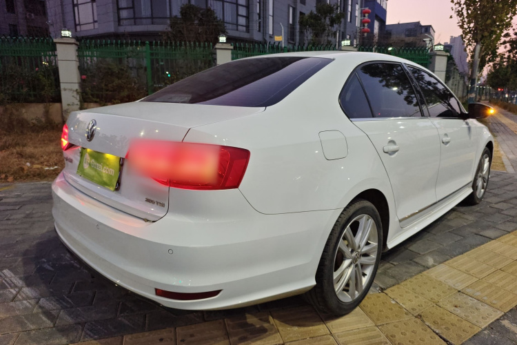 大众 速腾 2018款 280TSI DSG熠动版车身外观7