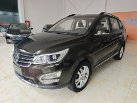 宝骏560 2015款 1.8L 手动舒适型