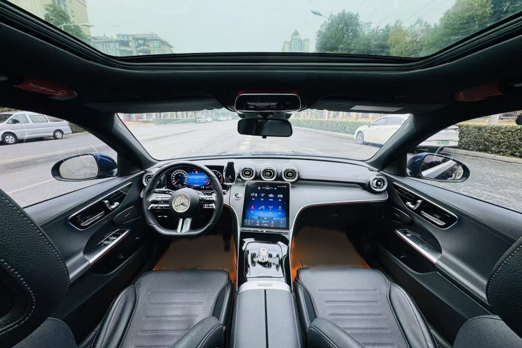 奔驰C级 2022款 改款 C 260 L 运动版中控内饰7005