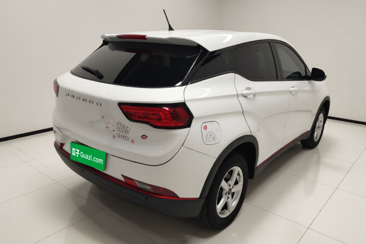 东风风光 风光500 2022款 1.5L CVT悦享型车身外观7